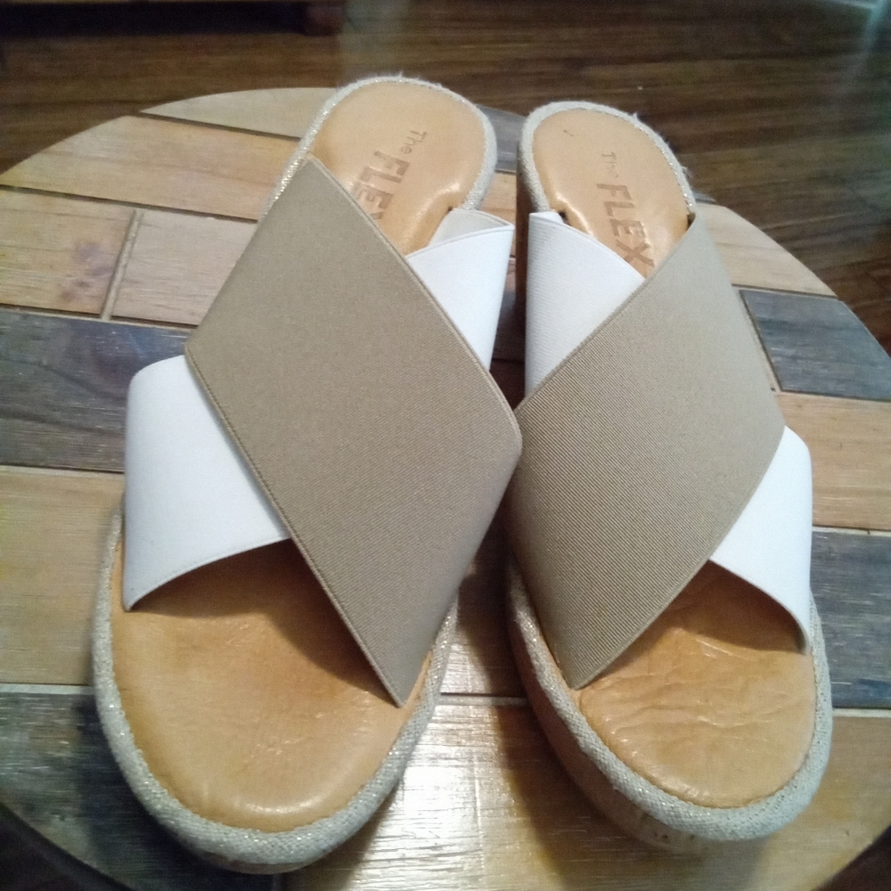 The Flexx Size "Cross Step" Size 6.5. Women's Tan and White Sandals